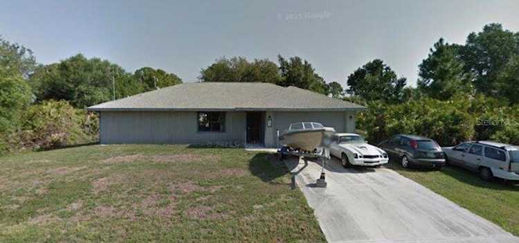 4108 Dekle Ave North Port, FL 34286