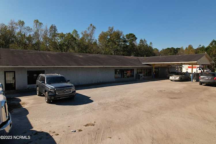 6088 Swamp Fox Hwy E Tabor City, NC 28463