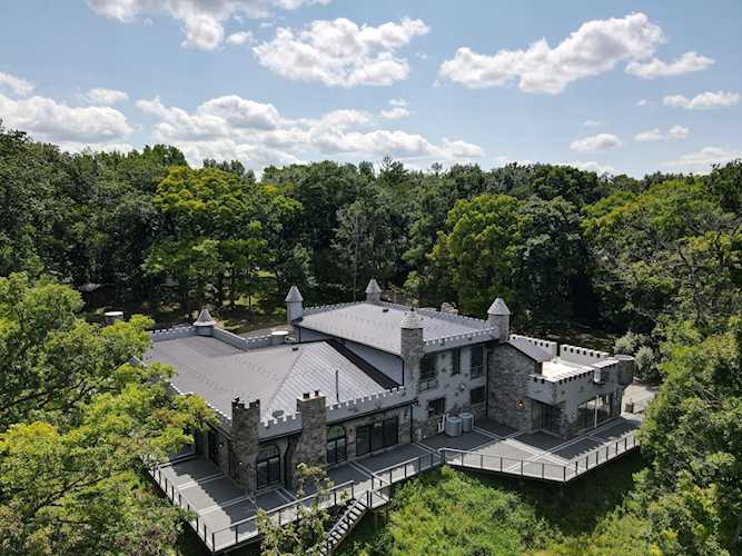 3 Saville Row Barrington Hills, IL 60010