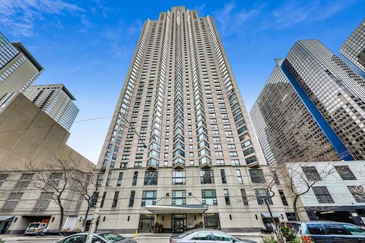 401 E Ontario St #4206 Chicago, IL 60611