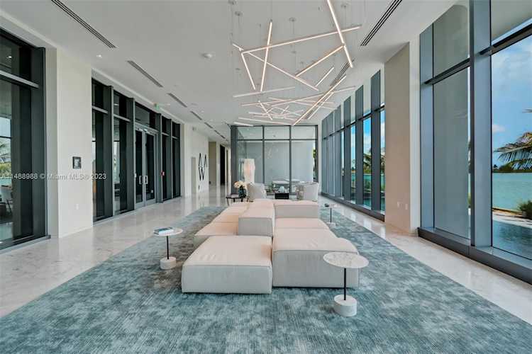 3131 NE 7th Ave #3505 Miami, FL 33137