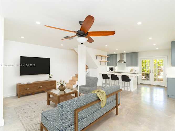 8236 SW 103rd Ave Miami, FL 33173