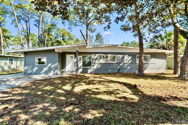 212 W Highland Dr Pensacola, FL 32503