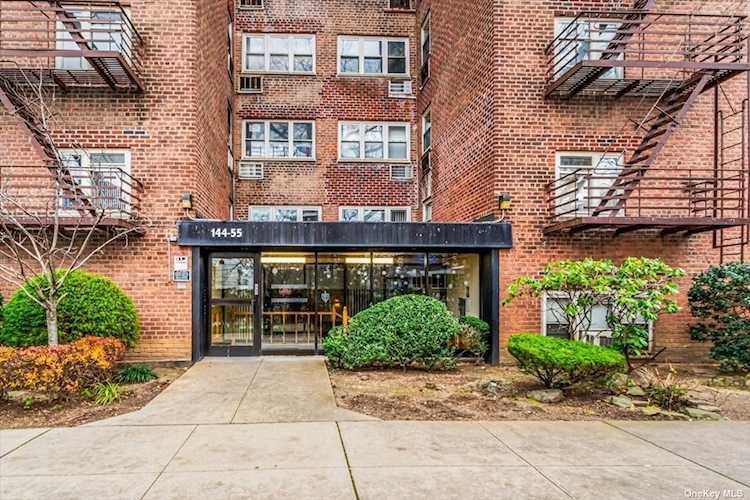 144-55 Melbourne Ave #1H Flushing, NY 11367