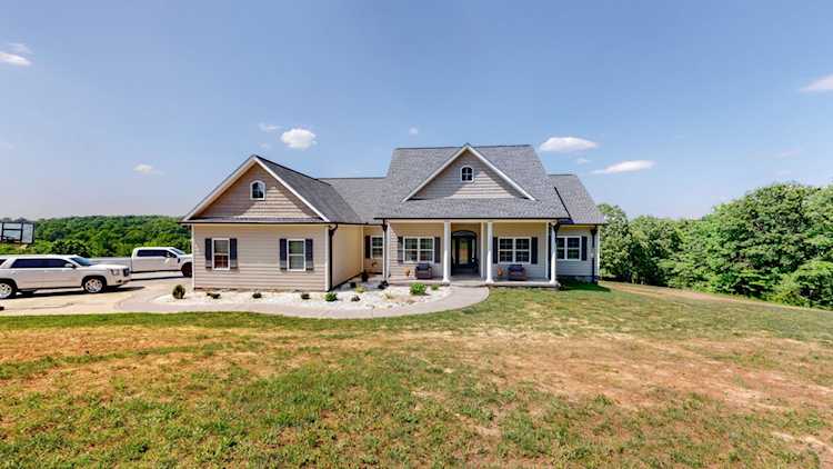 2420 Maysville Rd Dickson, TN 37055