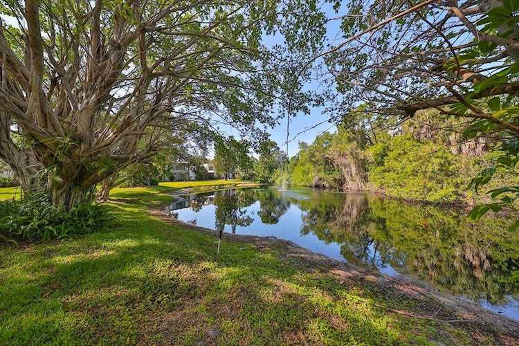 124 Pinehurst Dr #124 Bradenton, FL 34210