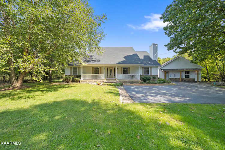 26 Ralph Adams Rd Crossville, TN 38571