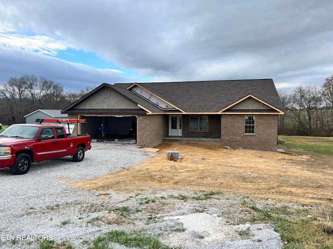 120 Copper Point Crossville, TN 38555 | Hometown Realty Photo 1