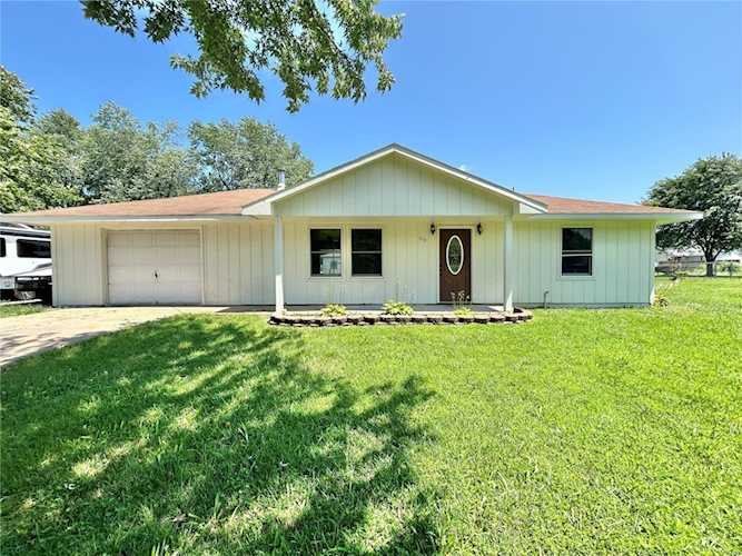 619 Locust St Cuba, MO 65453