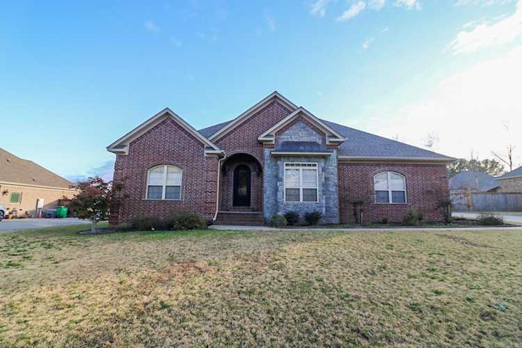 111 Nixon Ln Austin, AR 72007