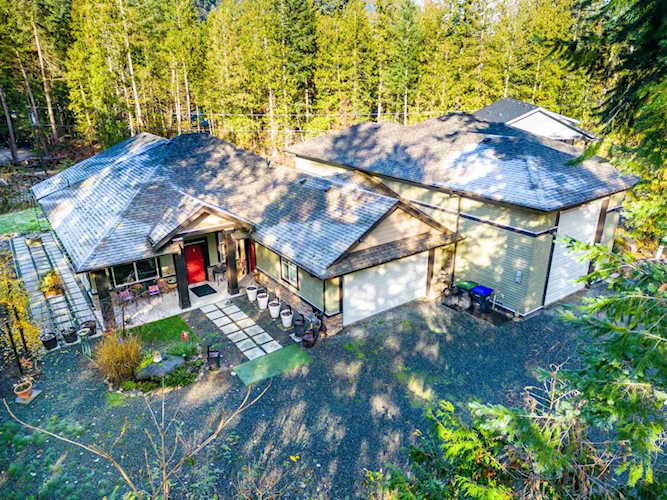 19405 Silverhope Road Hope, BC V0X 1L2