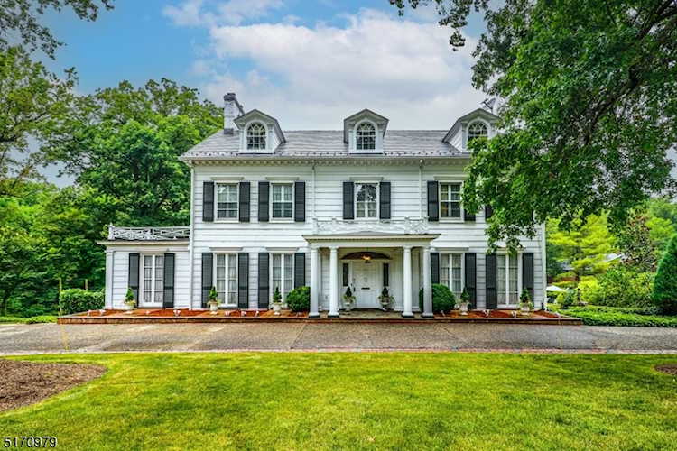 163 Oakwood Dr New Providence Boro, NJ 07974