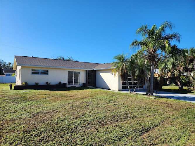21269 Coachman Ave Port Charlotte, FL 33952