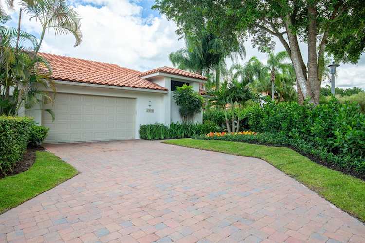 2568 Sheltingham Drive Wellington, FL 33414
