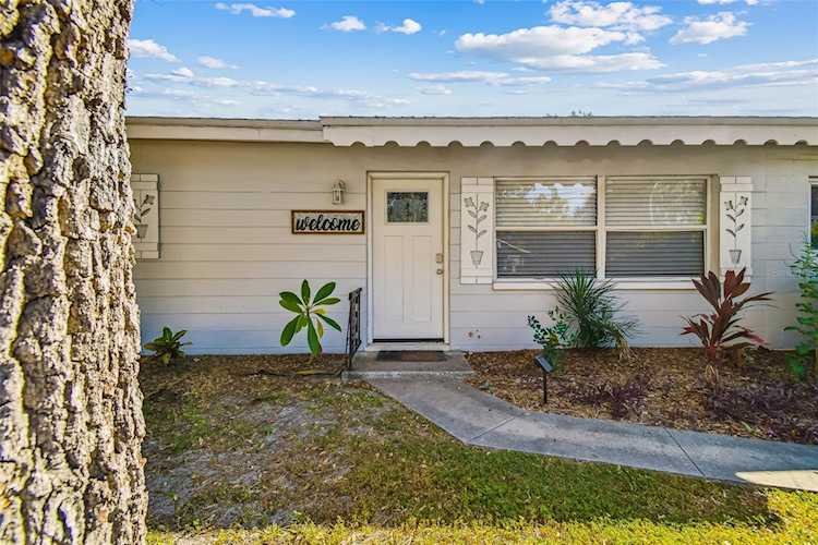 270 4th St NW Largo, FL 33770
