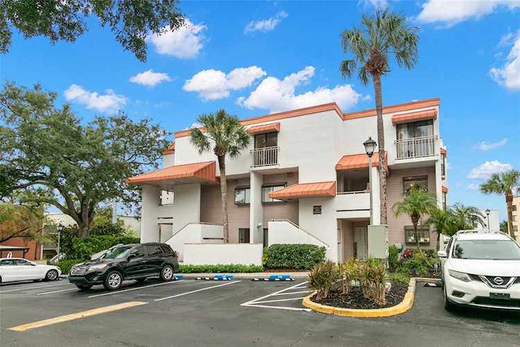 2424 W Tampa Bay Blvd #K203 Tampa, FL 33607