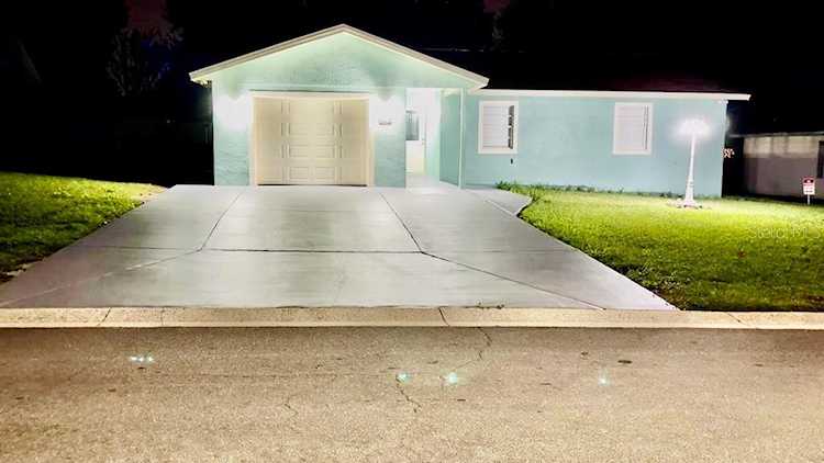 1343 Honeytree Ln W Lakeland, FL 33801
