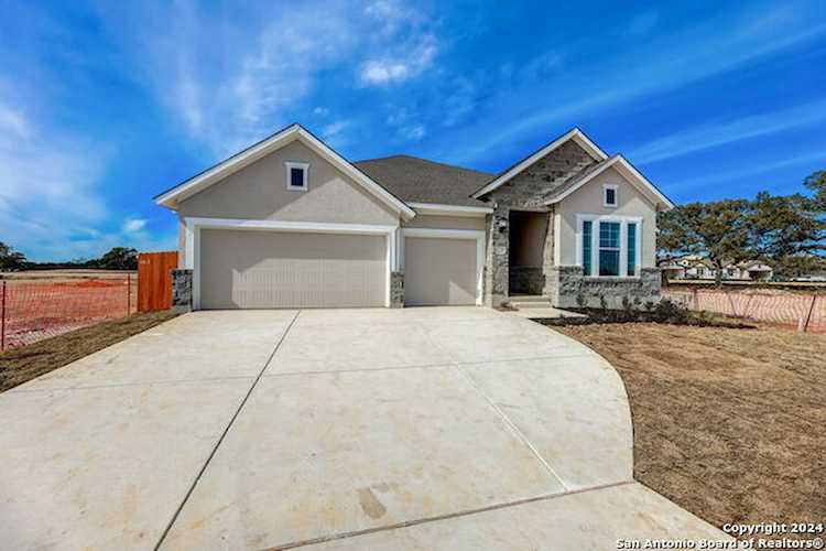 1729 Hidden Fox New Braunfels, TX 78132