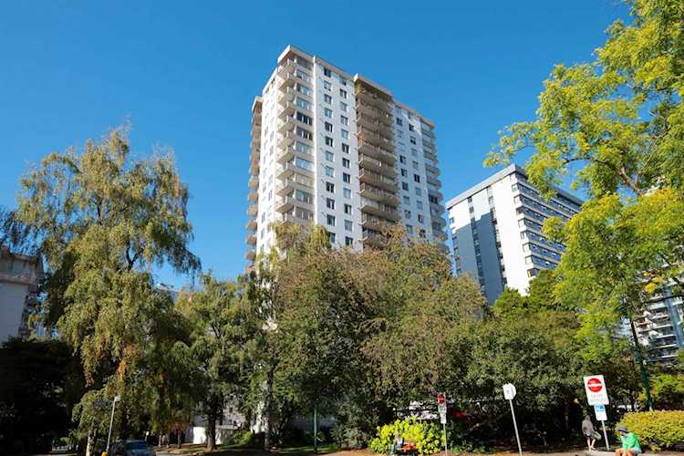 1251 Cardero Street #903 Vancouver, BC V6G 2H9