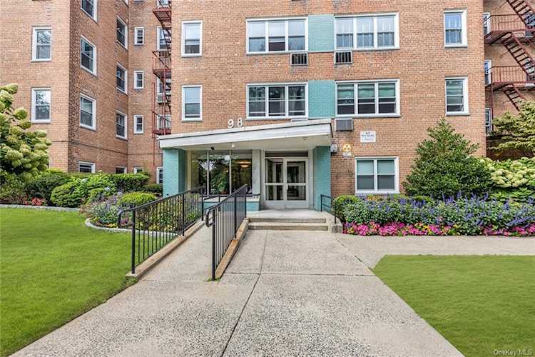 98 Dehaven Dr #5C Yonkers, NY 10703