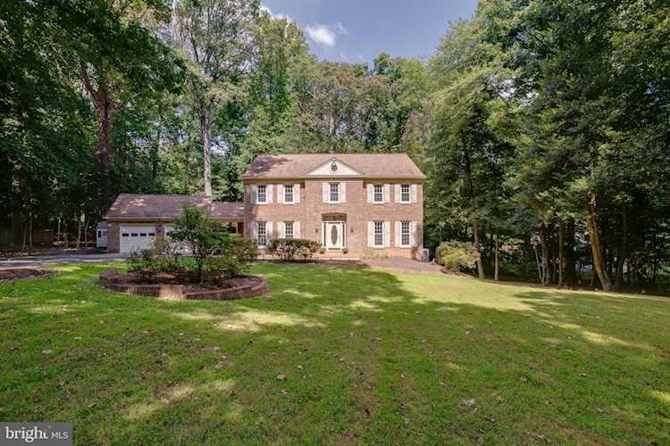 11740 Stuart Mill Rd Oakton, VA 22124