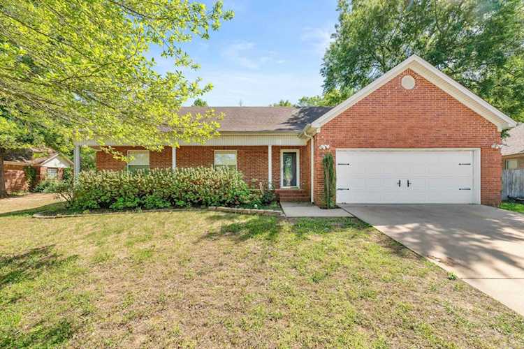 45 Magness Creek Dr Cabot, AR 72023