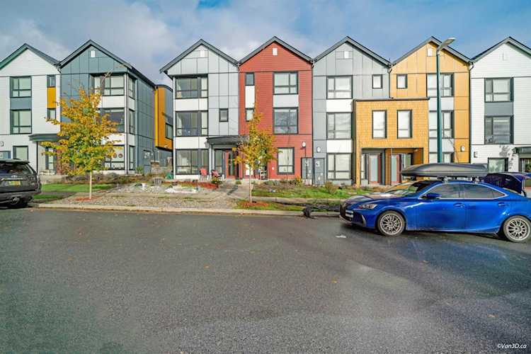 3423 Roxton Avenue #102 Coquitlam, BC V3B 0G7