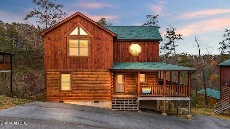 1109 Antelope Way Sevierville, TN 37862