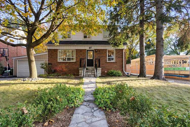 27 Craigmore Cres Toronto, ON M2N 2Y2