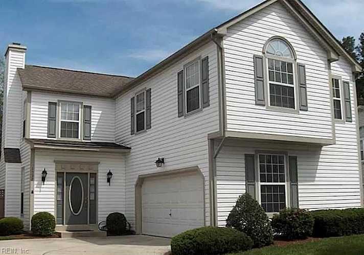 1532 Stillwood St Chesapeake, VA 23320