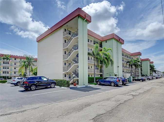 5431 NE 25th Ave #103B Fort Lauderdale, FL 33308