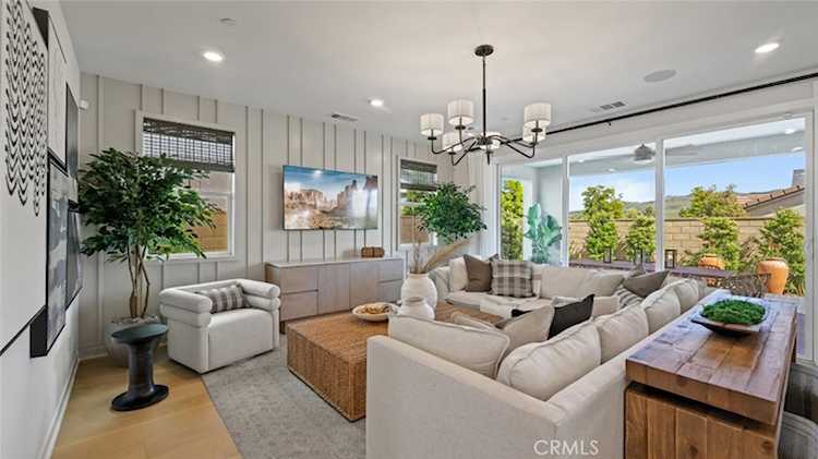 26044 Wagon Dr San Juan Capistrano, CA 92675