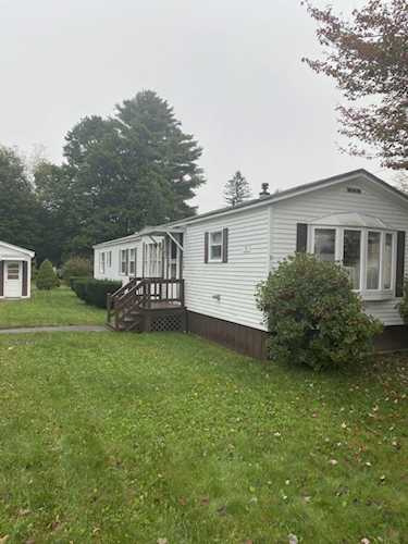9 Milford Ave Bingham, ME 04920