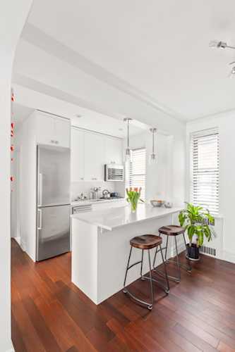 300 W 72nd St #5F New York, NY 10023