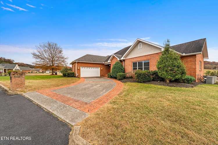 1811 Jordans Creek Way Sevierville, TN 37876