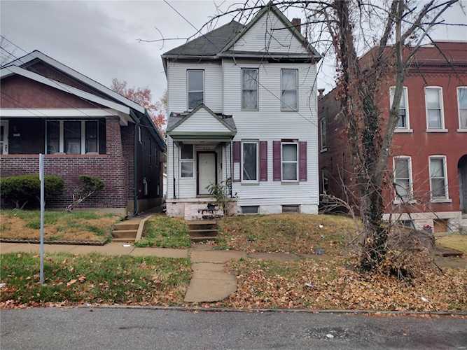 835 Mc Laran St Louis, MO 63147