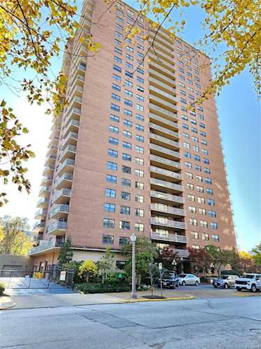 4466 W Pine Blvd St Louis, MO 63108