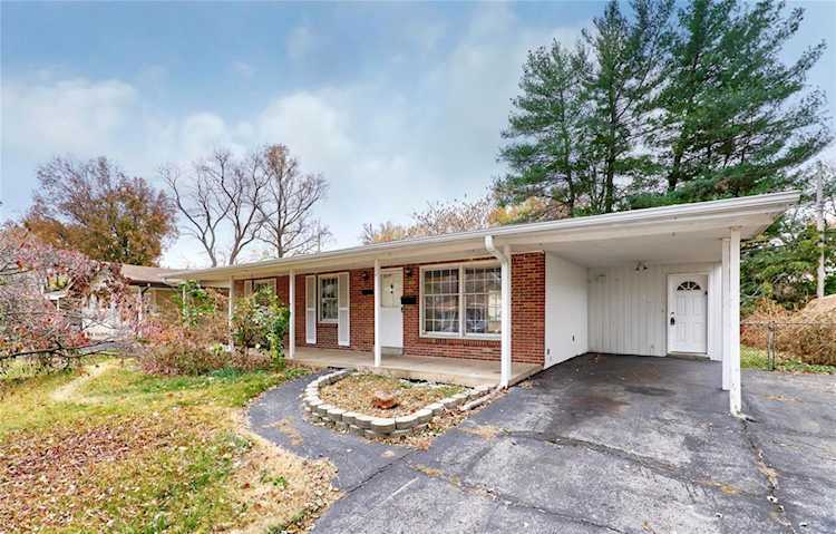 722 Teson Rd Hazelwood, MO 63042