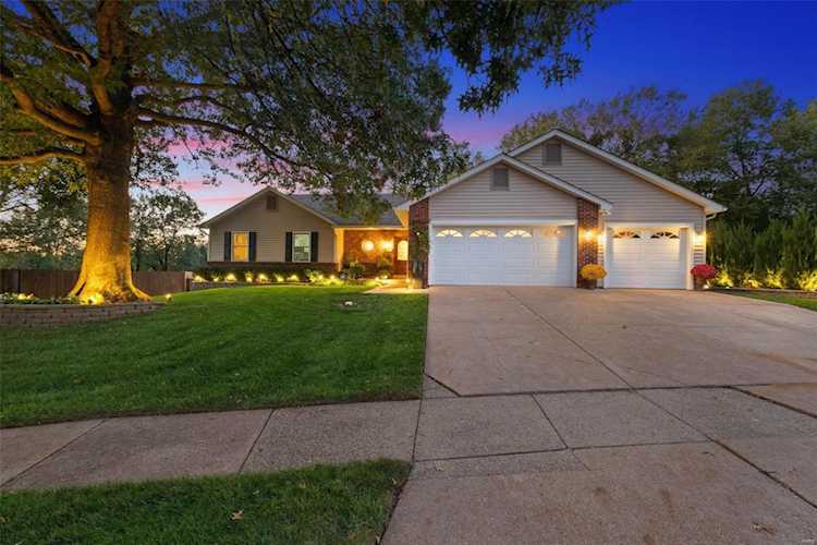 1211 Wood Station Place Manchester, MO 63021