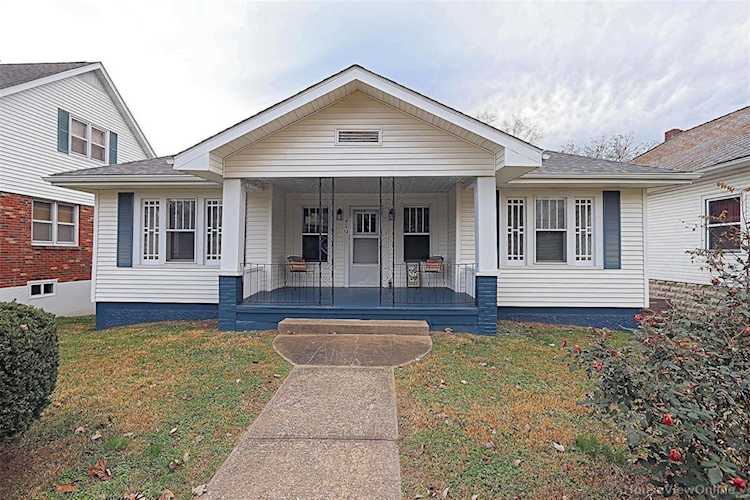 419 E Maple St Scott City, MO 63780