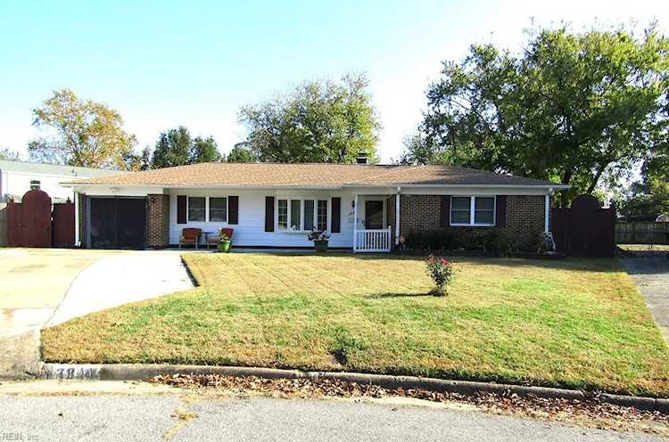 3844 Old Colony Circle Virginia Beach, VA 23452