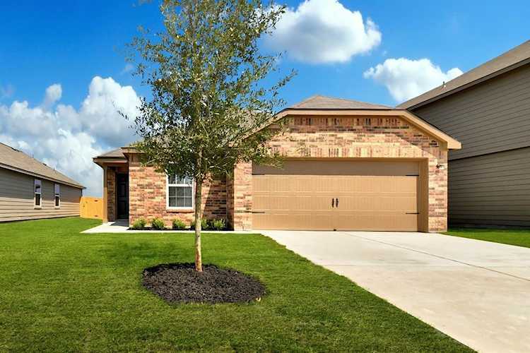 17109 Farmhouse Ln Elgin, TX 78621