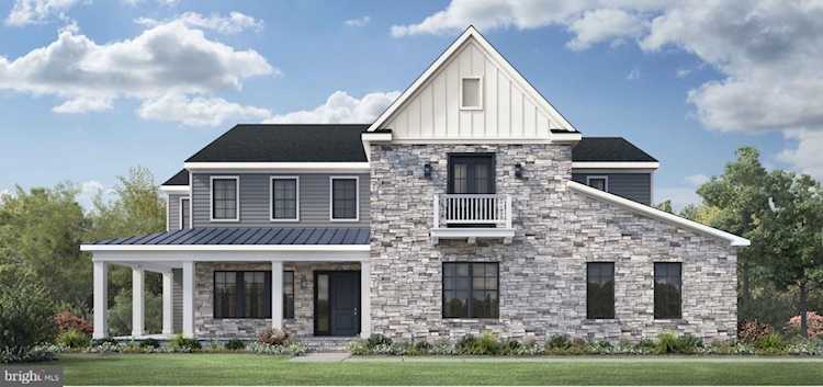 350 Belasco Valley Circle For Sale in Great Falls Photo 1