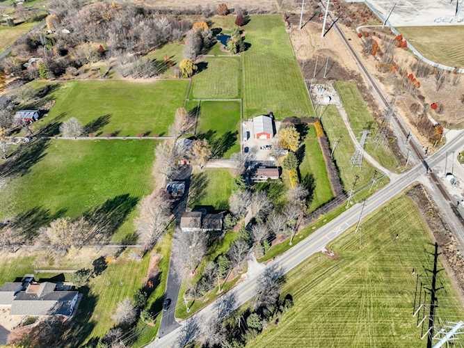 25242 & 25254 W Wolfs Crossing Rd Plainfield, IL 60585