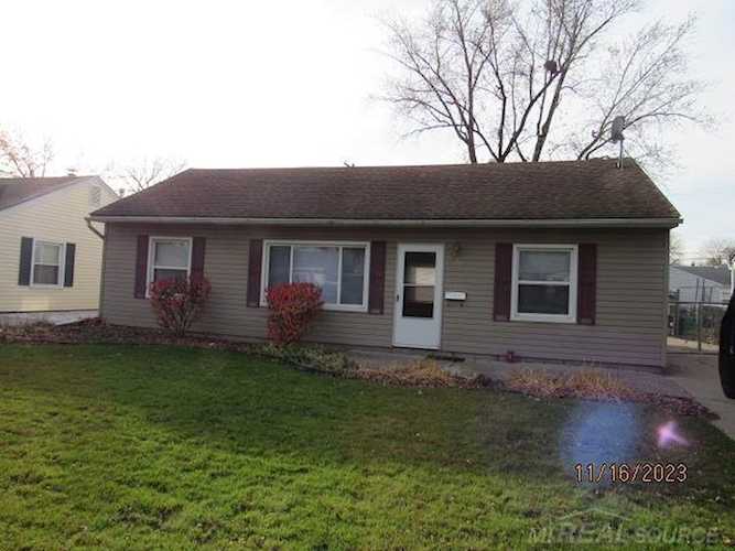 26343 Grandmont St Roseville, MI 48066