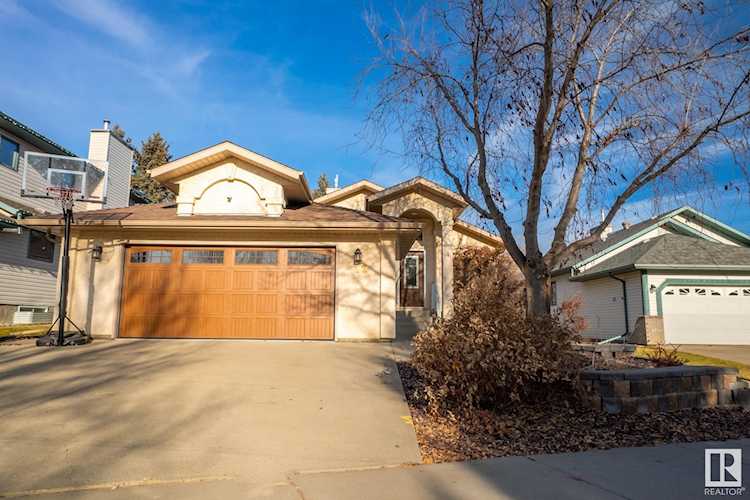 12 Oakdale Place St. Albert, AB T8N 6K6