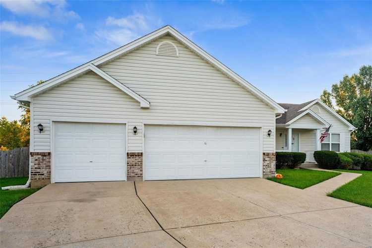 1511 Langrove Dr Dardenne Prairie, MO 63368