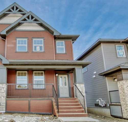 117 NW Edith Gate Calgary, AB T3R 1Z3