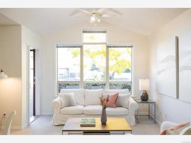 261 Mills St #707 Parksville, BC V9P 2N5