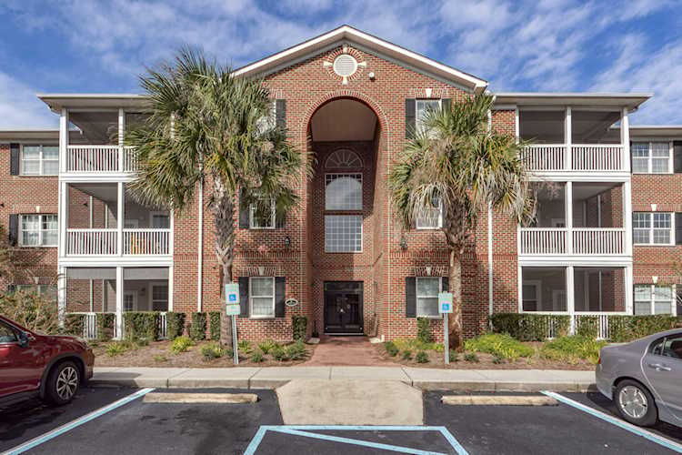 1439 Cambridge Lakes Drive Mount Pleasant, SC 29464